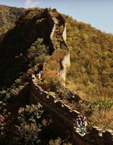 kids hiking on the Great Wall